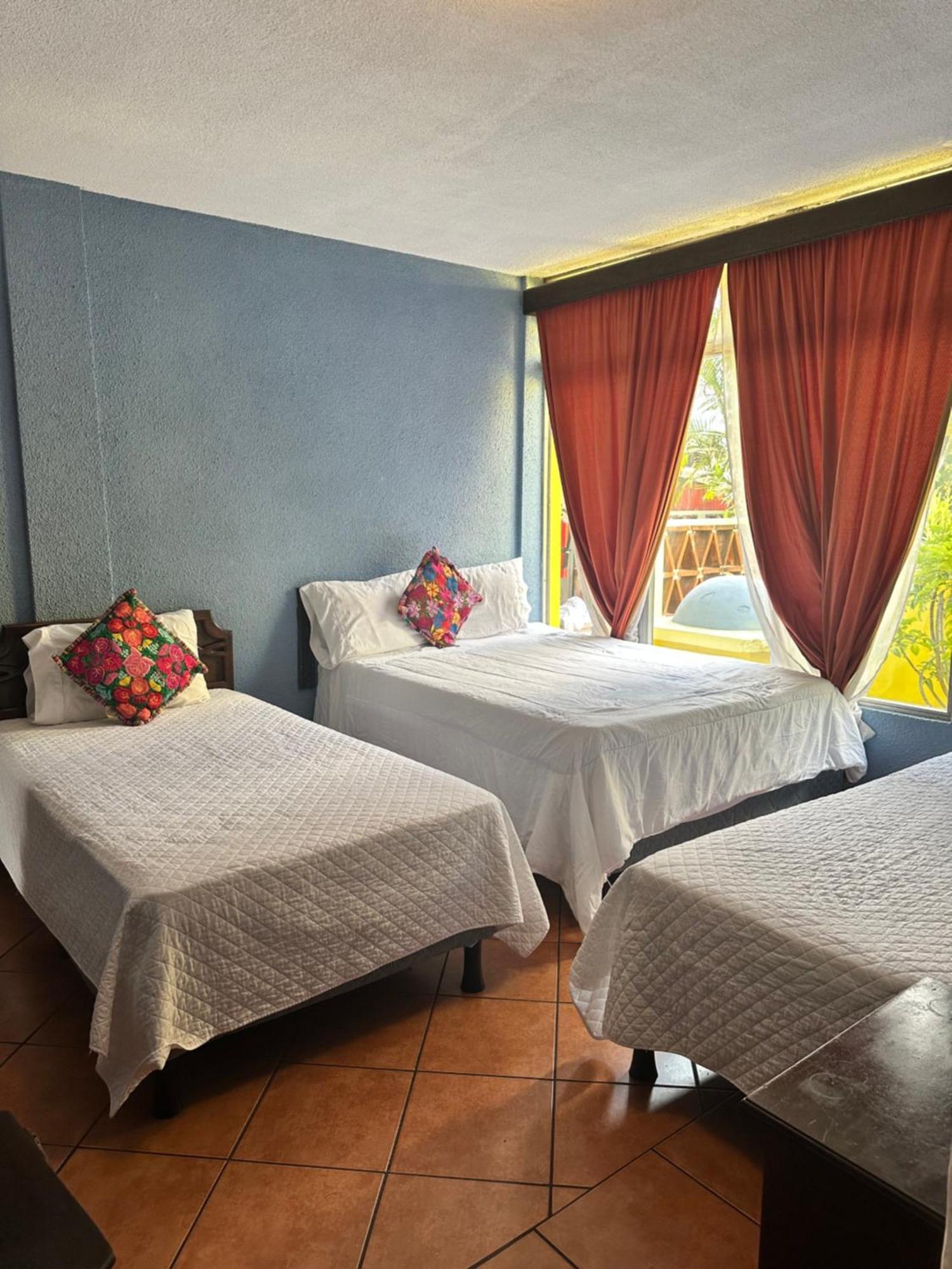 Don Valentino Hotel Antigua Room photo