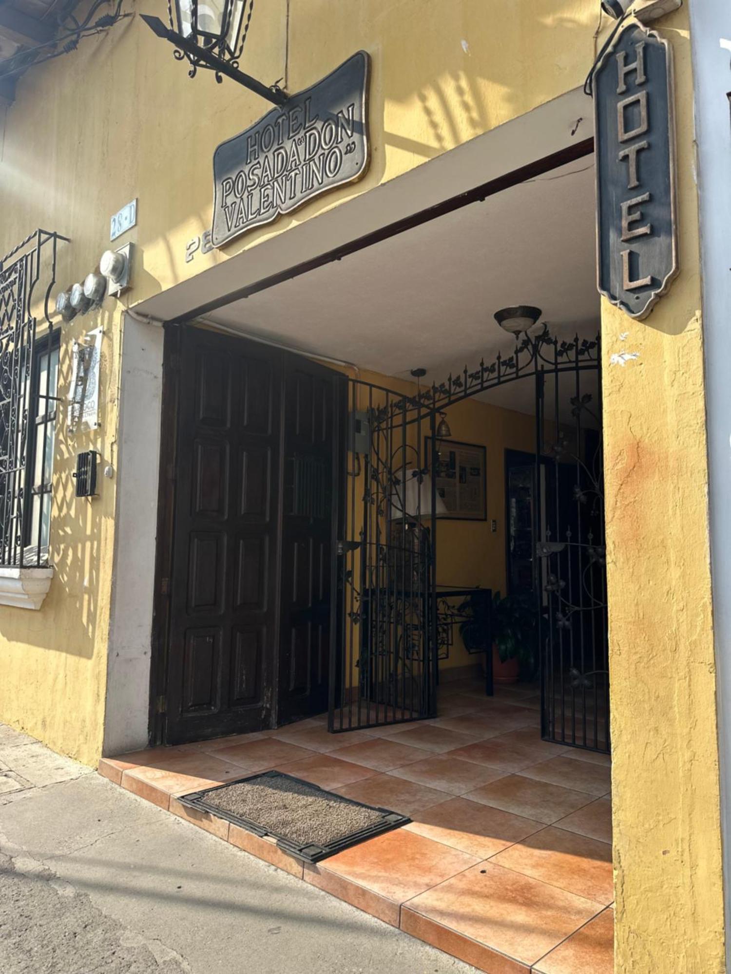 Don Valentino Hotel Antigua Exterior photo