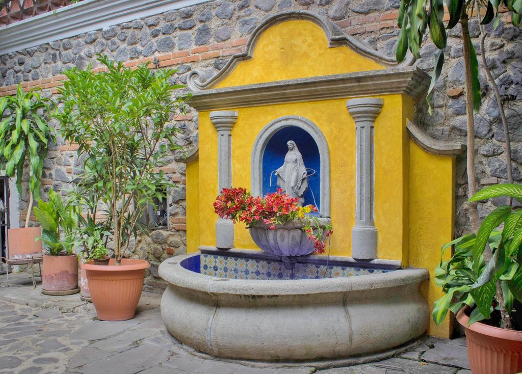 Don Valentino Hotel Antigua Exterior photo