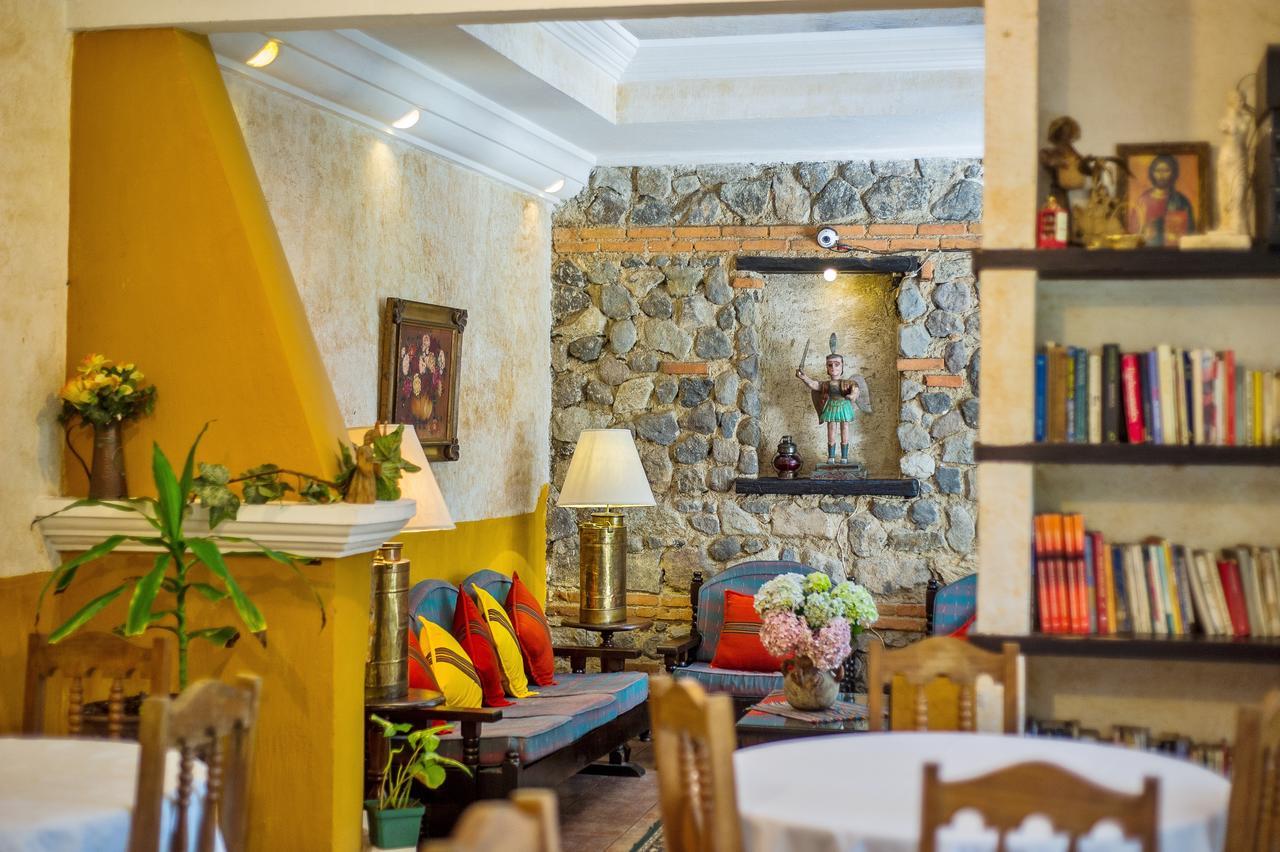 Don Valentino Hotel Antigua Exterior photo