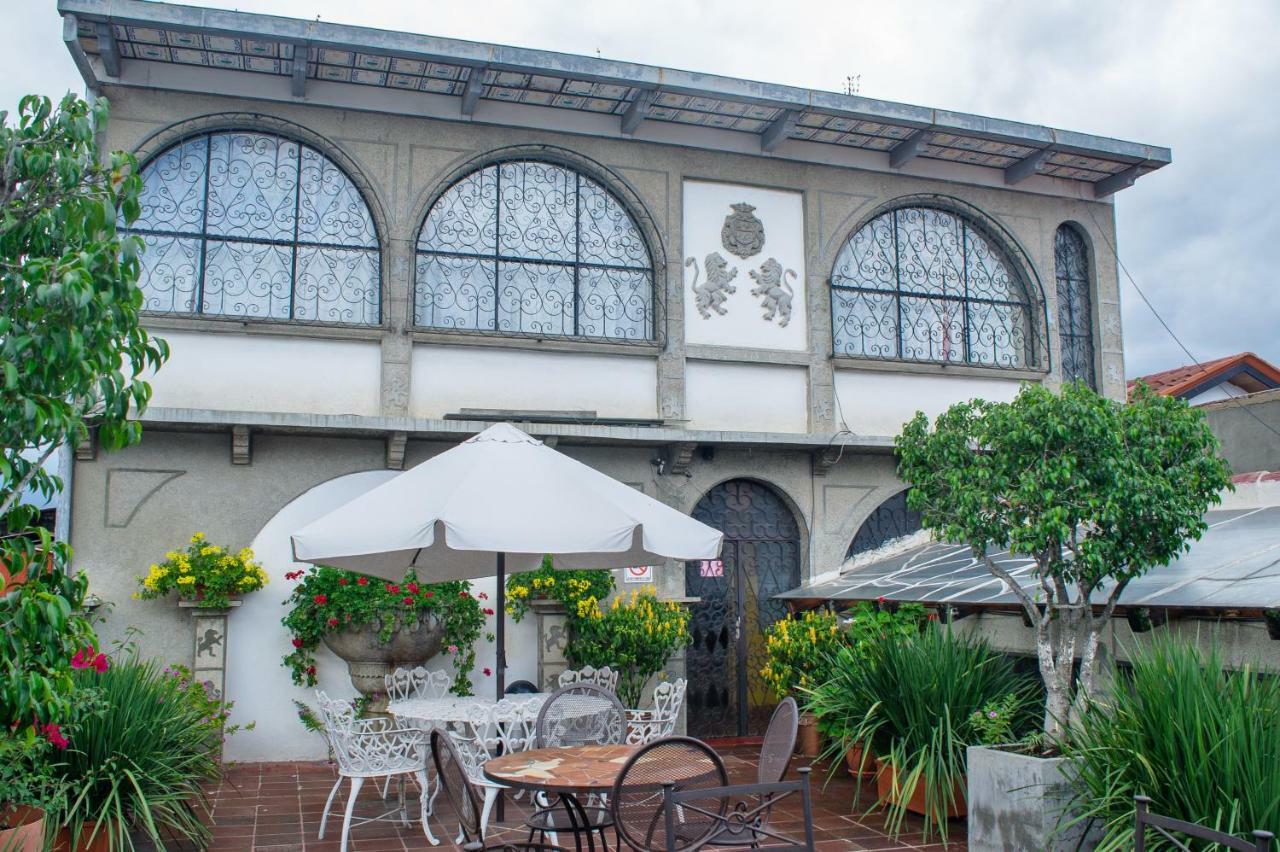 Don Valentino Hotel Antigua Exterior photo